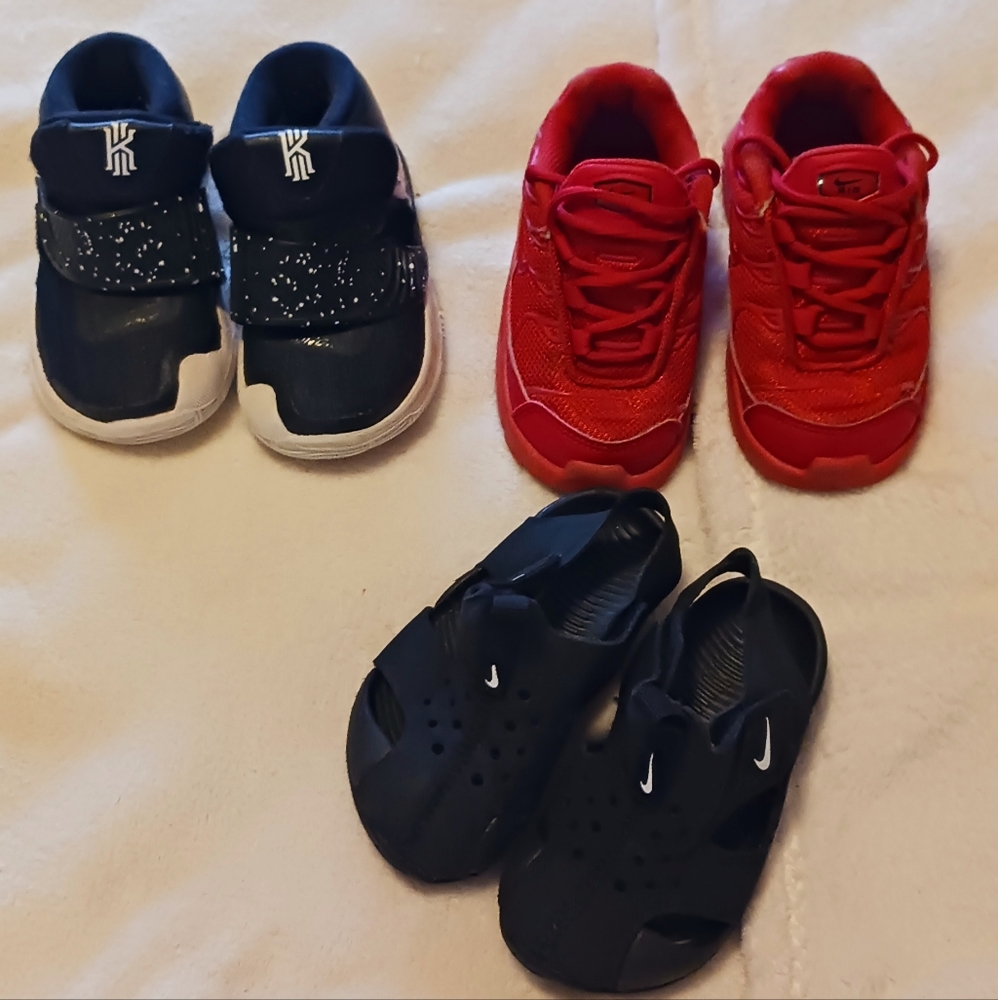 Nike shoes babies